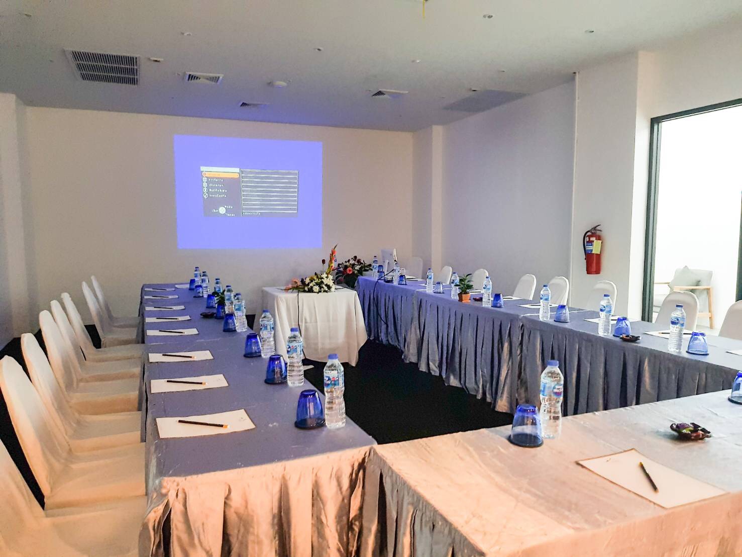 Copy of Meeting room 3.jpg