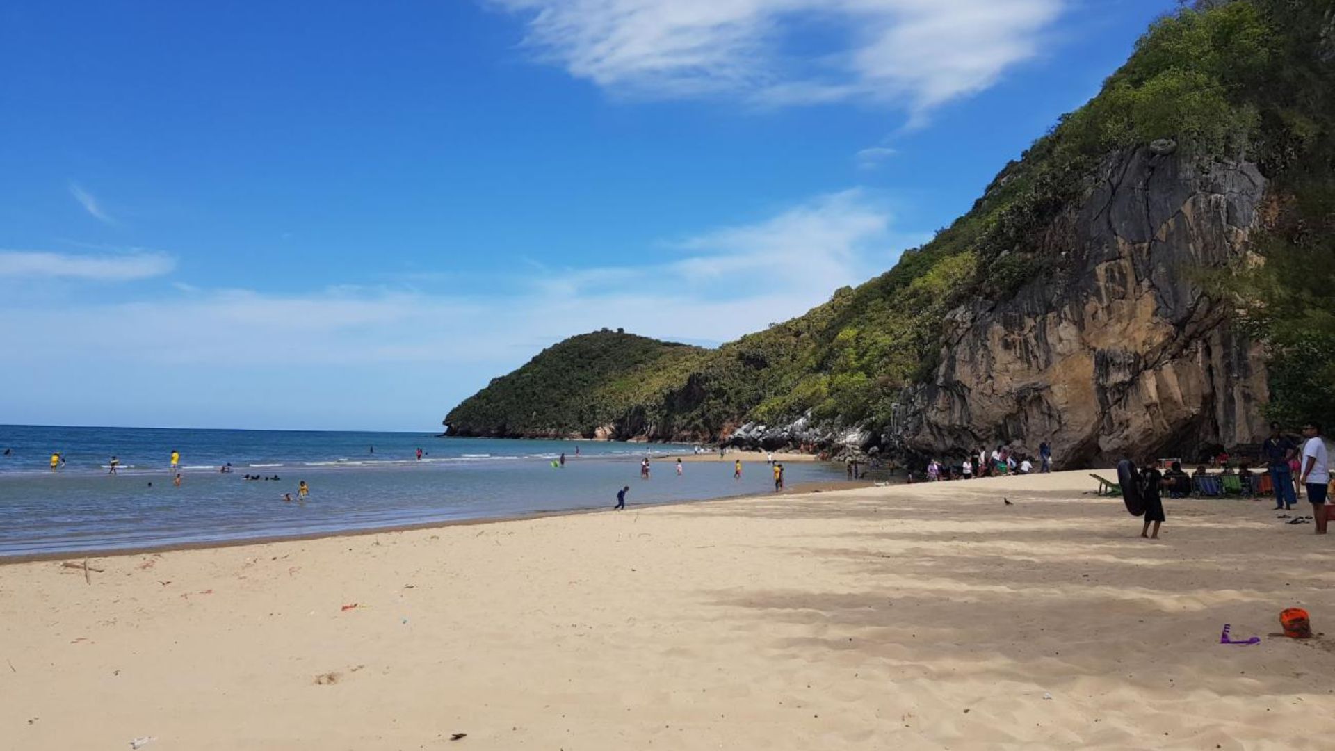 khao kalok beach